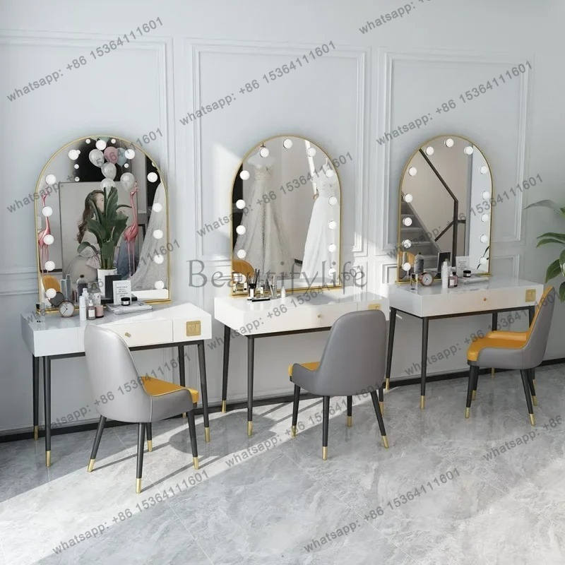 심플 램프 거울 화장대, 웨딩 촬영 전문 화장대, 뷰티 - Beauty And Makeup Studio 리뷰 및 가격
